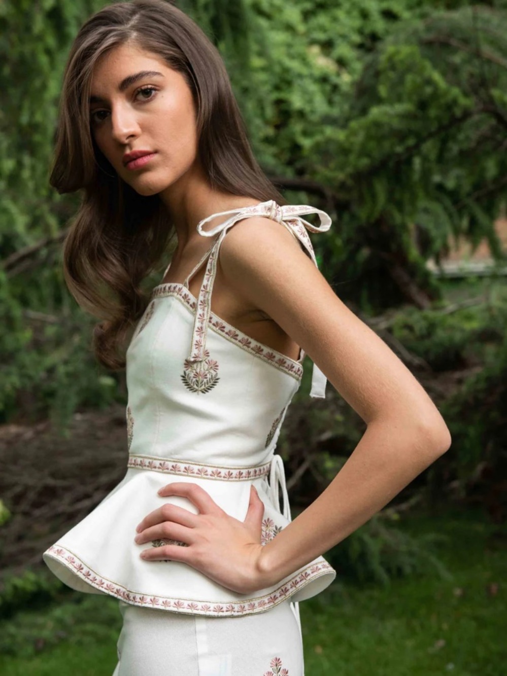 Rosewaterhouse Mina Linen Embroidered Peplum Floral Top in Pastel Blue/Ivory NEW - Picture 7 of 14